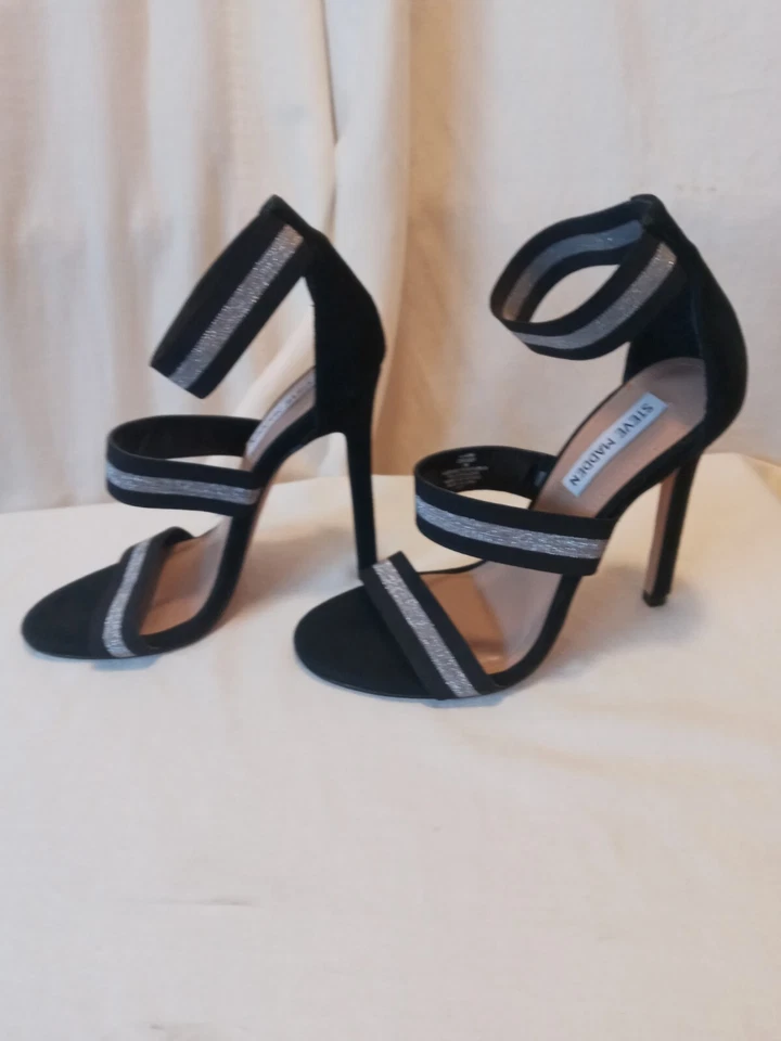 Steve Madden Women’s 7M Black Silver Stripe Stretch Fabric Carina Heels Open Toe - Image 4 of 4