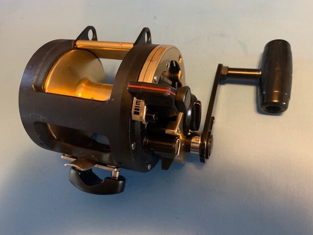 VINTAGE SHIMANO TRITON TROLLING SERIES 30 LEVER DRAG FISHING REEL
