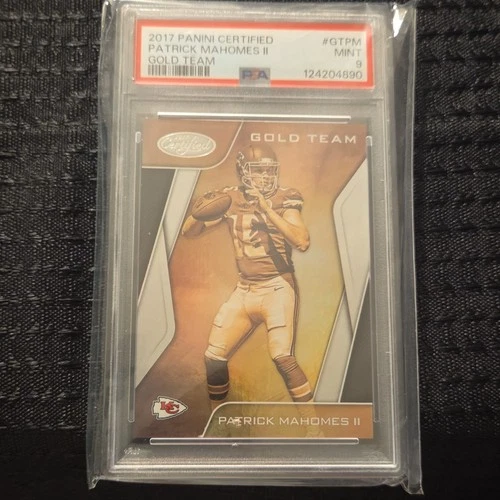 Panini 2017 Certified Patrick Mahomes II Gold Team Rookie GT-PM PSA 9 Chiefs