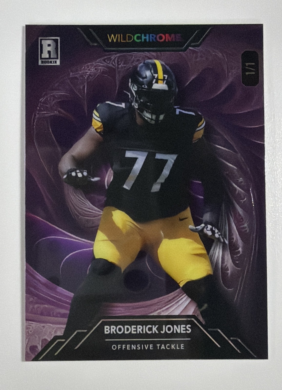 Broderick Jones Wild Card Wildchrome Draft Wildfractal Autographs #WCF9 Rainbow Crystal Holo