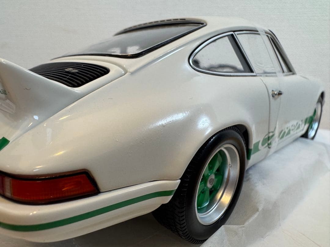 Modèle réduit Porsche 911 Carrera Rs – 1972 – Blanc 1/18