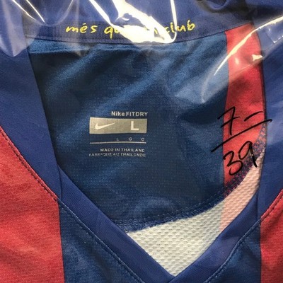 Maillot football vintage Barcelone extérieur N°10 MESSI 2007