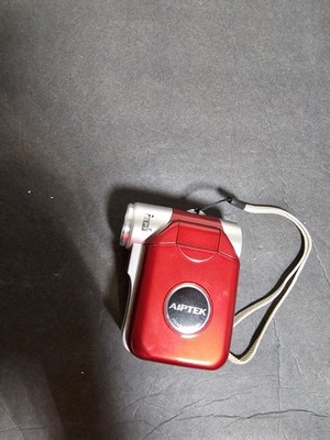 Aiptek Pocket DV T300LE Mini Digital Camera Camcorder AA Battery Type Easy Use