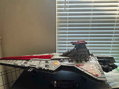 LEGO Star Wars UCS Venator Republic Attack Cruiser 75367 5374pcs 100% complete
