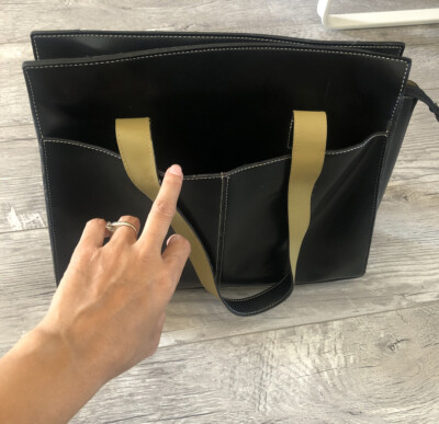 Sac à Main Mini Mondani New York Vintage - Noir Avec Surpiqûres Blanches - Fausse Peau