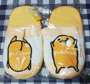gudetama slippers