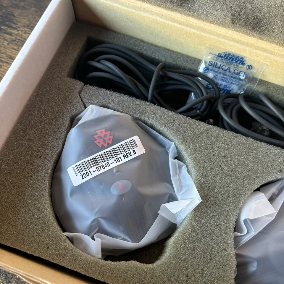 Polycom SoundStation2W EX MIC Pods SS2W (2200-07840-001) NEW - Sealed - Image 4 of 4