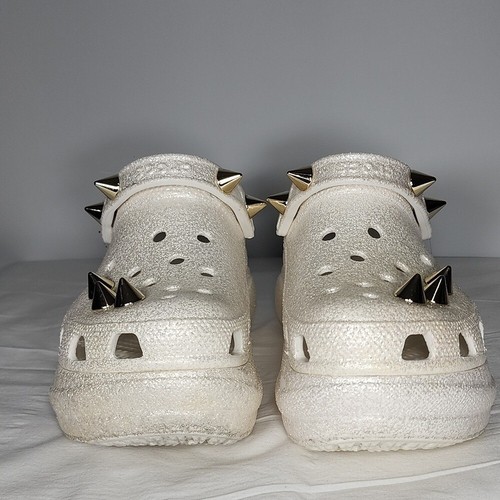 Zoccolo donna Crocs classico Bae glitter borchie plateau zeppa bianco taglia W6 - Foto 6 di 16