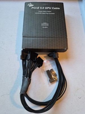 Sybechatf PCI-E 5.0 GPU Cable 600W,  700mm (27.5'') L, 12VHPWR Plug, 16AWG, NIB.