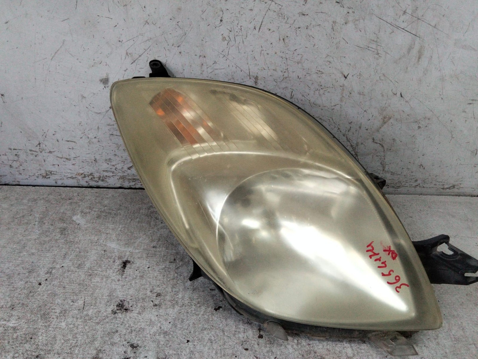 FARO ANTERIORE DESTRO PER TOYOTA Yaris Serie 1KR FE (05>08)
