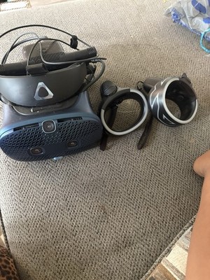 HTC Vive PC & Console VR Headset Bundle w/ Deluxe Audio Strap, 2 Controllers