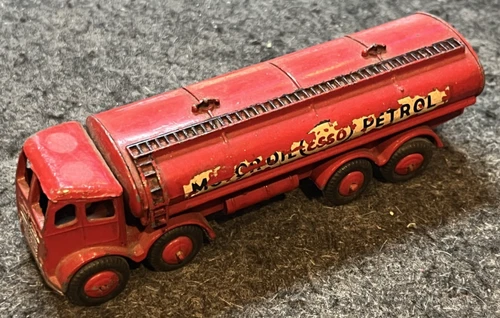 VINTAGE DINKY TOYS RED MORESTONE SERIES ESSO PETROL /OIL TANKER MADE IN ENGLAND