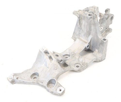 Original VAG VW Audi Halter Träger Drehstromgenerator Lichtmaschine 04L903143D=E