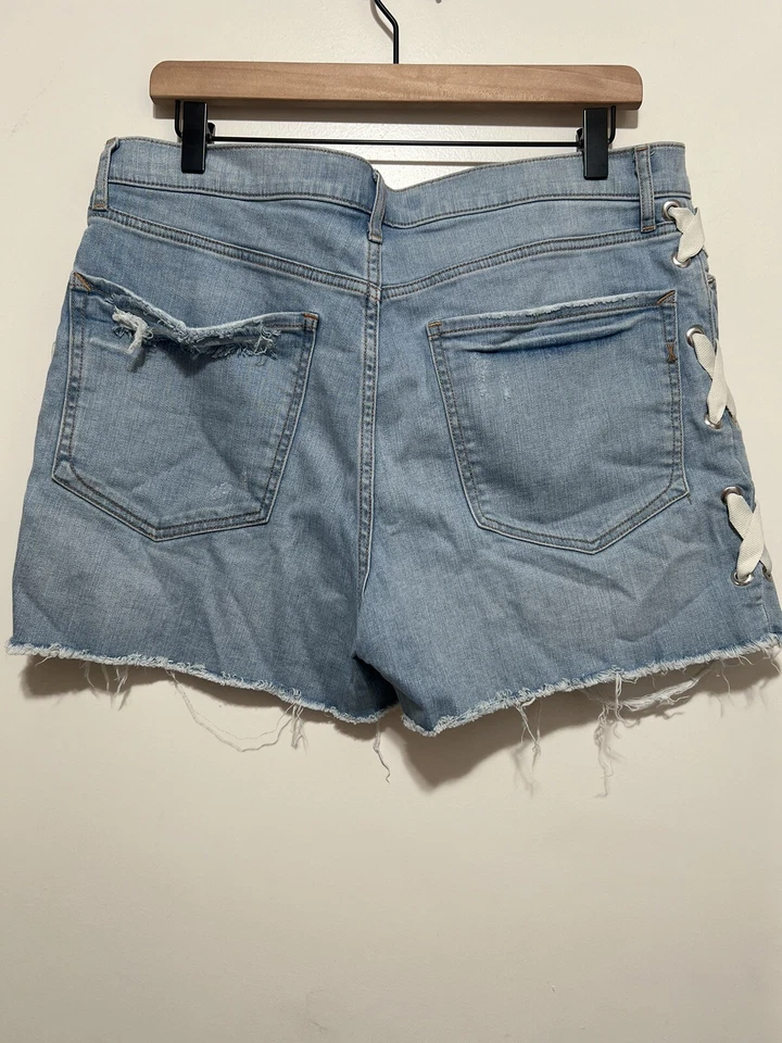 Shorts jeans Express shortie vintage cintura alta feminino 10 desgastado mosca abotoada - Imagem 4 de 4