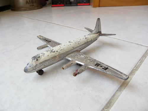 Dinky Toys Avion Vickers Viscount 60E Air France - Zamak 1/200 + Boîte Réplique