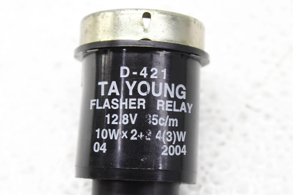 Kymco ZX50 2005 relé 04-07 Foto 2 de 3