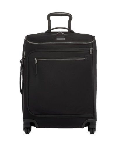 NEW Tumi ARRIVE 22” INTERNATIONAL Dual Access 4 Wheel Packing Suit