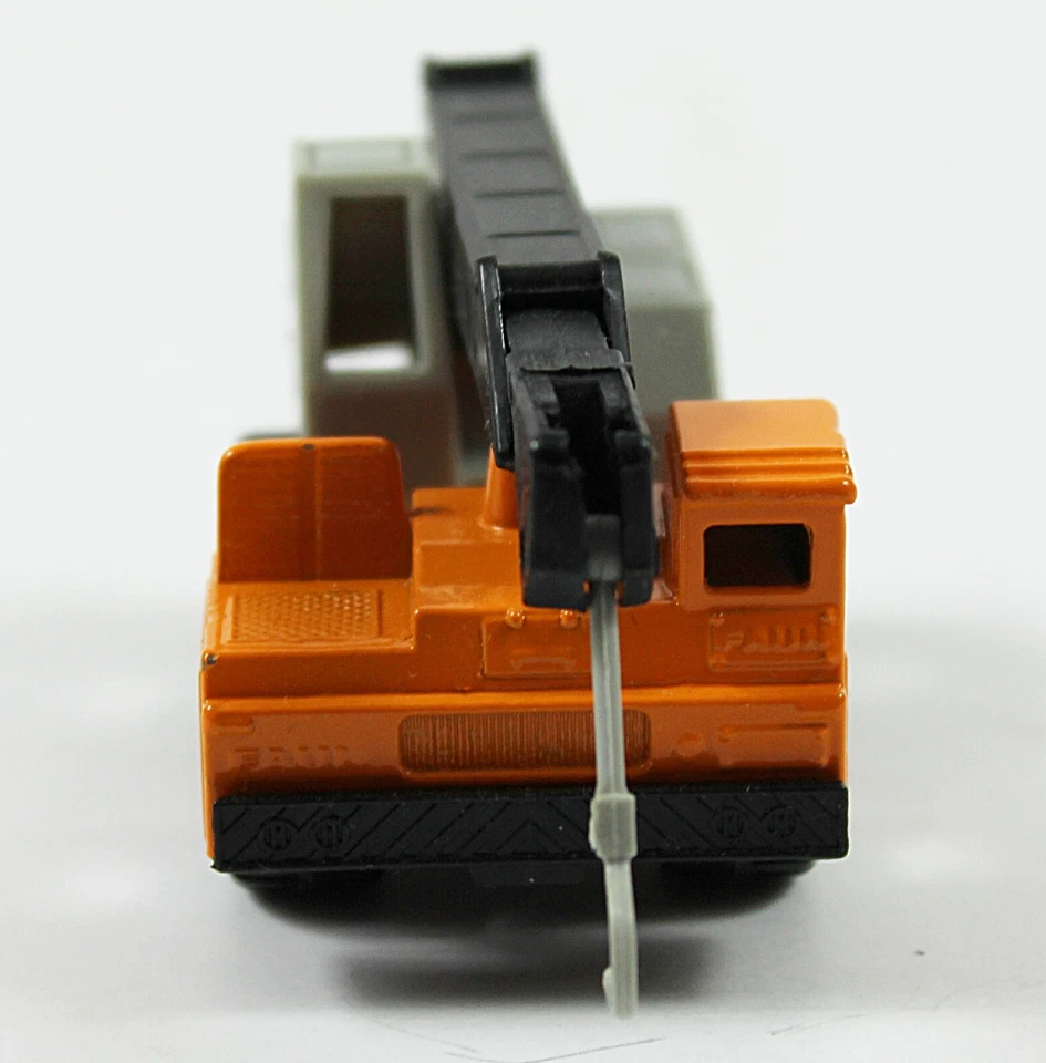 MOBILE CRANE Matchbox 1984 Orange Gray Construction Equipment New no card 1:90 - Image 3 of 4