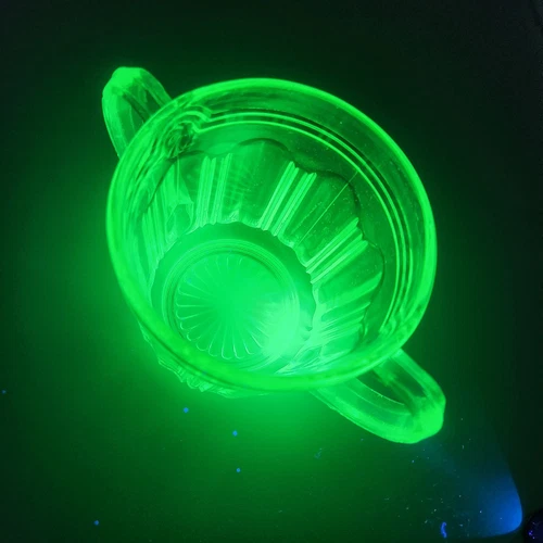 Anchor Hocking Colonial Green Uranium Depression Glass Sugar Bowl Vintage Glows