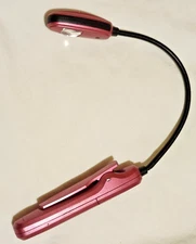MIGHTY BRIGHT LED TRAVEL FLEX CLIP ON BOOK Light PINK-pre-owned-Very Good