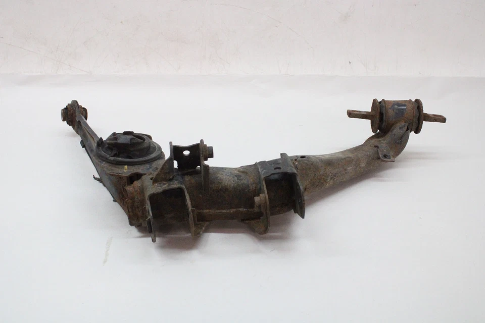 2012 HONDA CIVIC HYBRID REAR RIGHT LOWER TRAILING CONTROL ARM HUB OEM 12 - Image 2 of 4