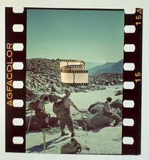 Original altes Agfacolor Farbdia  - 3 Bergsteiger mit Ausrüstung in den Alpen