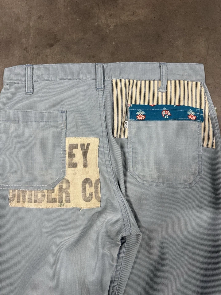 Pantalones acampanados vintage años 70 patchwork azul claro pana hippie Levi’s 33 x 30 Foto 3 de 4