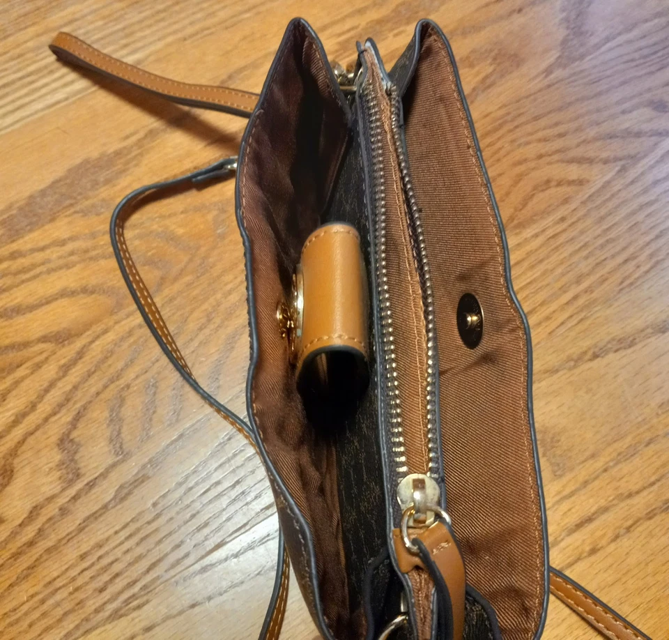 Bolso sin asas pequeño bandolera nanette lepore nuevo sin etiquetas Foto 4 de 4