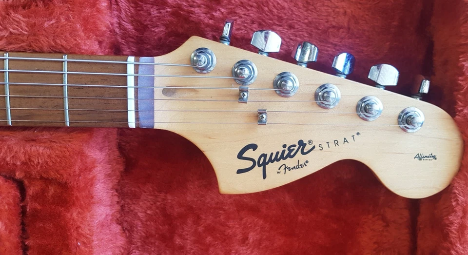 Fender Squier - Affinity Series Stratocaster Partscaster, photo 3 of 5