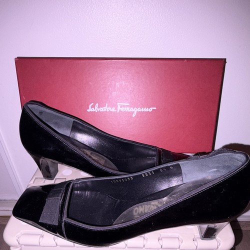 Salvatore Ferragamo Black Patent Leather/Fabric Bow Square Toe Pump 8.5 B