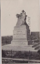 CLOSED: monument to children fallen in the 1st War - sculptor Betti - photo Christmas
