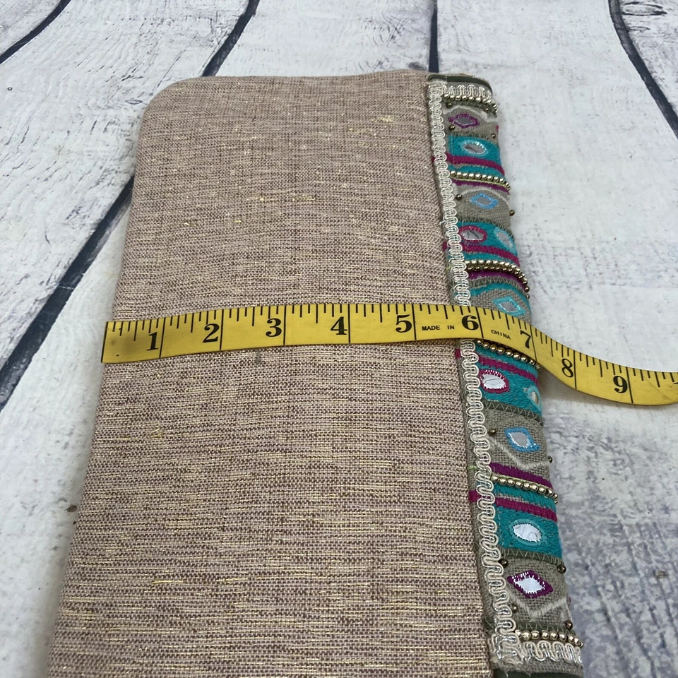 Bolso sin asas Chicos Jerri adornado con cadena bordada turquesa tostado boho chic Foto 4 de 4
