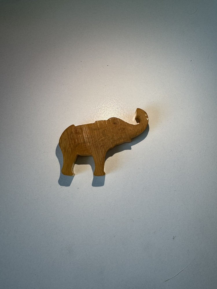 Elephant Figurine Vtg Swirl Bakelite 1930s Yellow