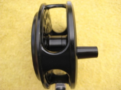 Vintage Cortland Crown II fly fishing reel, 60 small w/ box & manual new - Picture 12 of 13