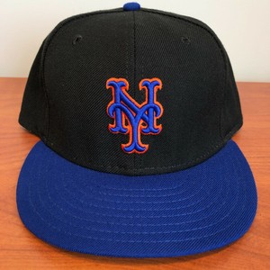 black mets hat fitted