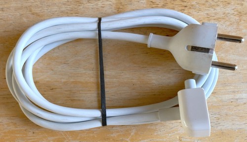 Genuine EU Europe Plug Apple MacBook Charger Power Adapter Extension Cable Lead - Picture 3 of 9