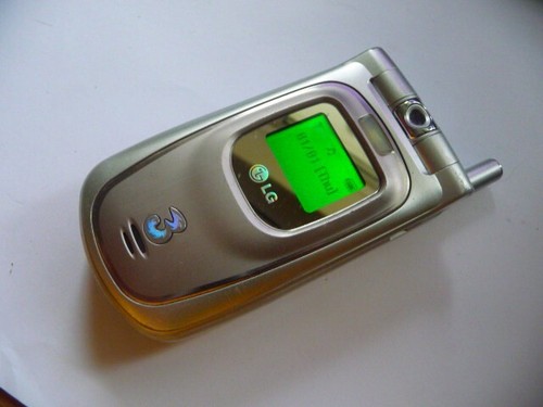 SIMPLE EASY PENSIONER ELDERLY 3G LG U8120 LOCKED TO 3 MOBILE - 第 1/6 張圖片
