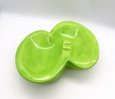 VINTAGE MCM GREEN APPLE COLOR LARGE 2 SLOT ASHTRAY