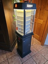 Zippo Drehständer mit Beleuchtung Schwarz Matt