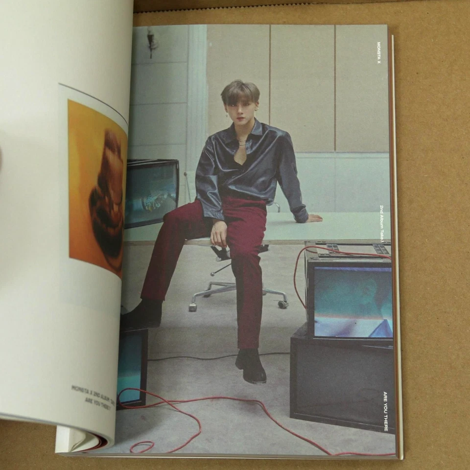 Monsta X CD Are You There 2nd Album Take.1 K-Pop Photobook Ver. IV Complete Foto 4 de 4