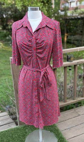 Laundry  Shelli Segal Lattice Jersey Shirt Dress Sz 12 Red Chainlink Button Up