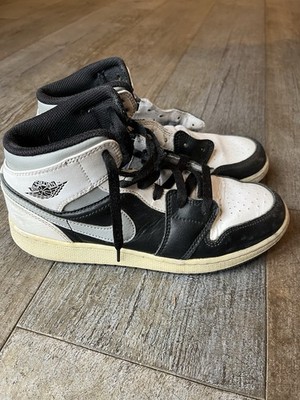 Nike Air Jordan 1 Retro Mid High Gr. 39 Sneakers schwarz weiß rar Schuhe Sneaker