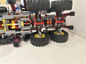 LEGO Technic 6x6 All Terrain Tow Truck 42070 (Pieces Missing, No Box/manual)