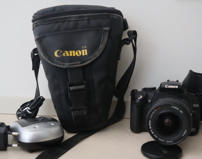digitale Spiegelreflexkamera Canon EOS 350D + 18-55 USM Objektiv + Tasche und 4gb me