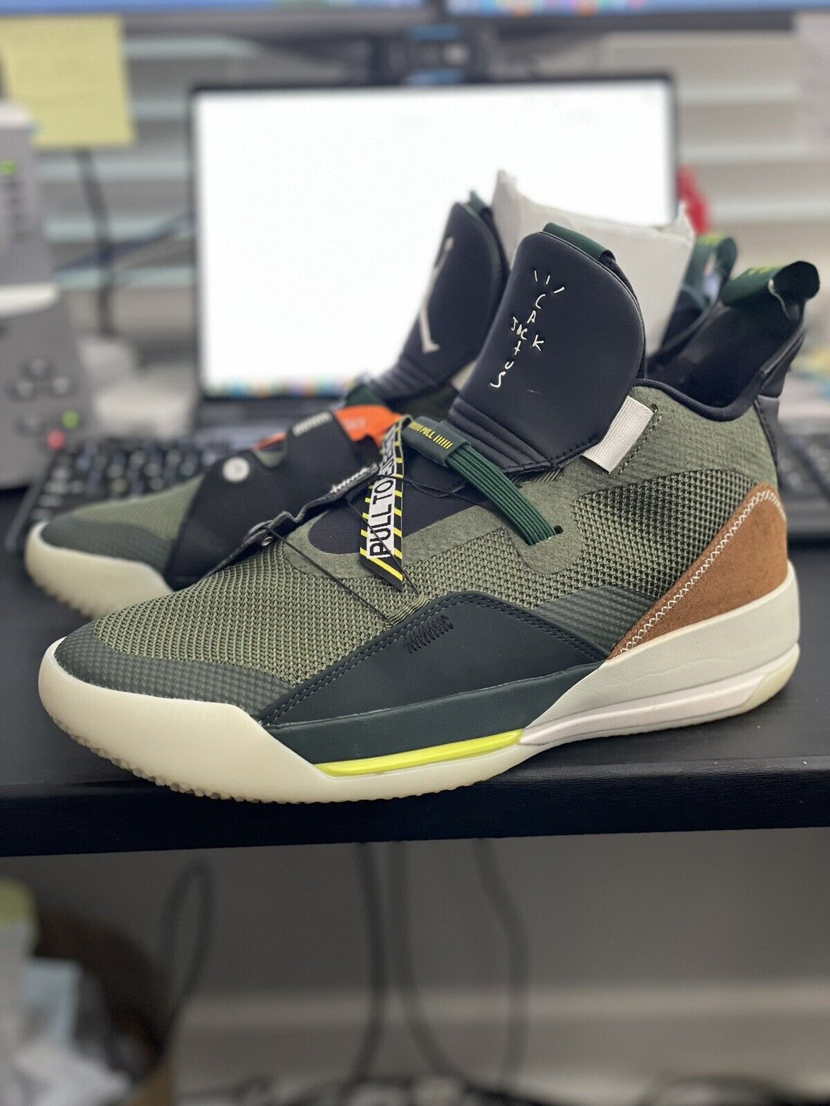 Travis Scott Nike Air Jordan 33 NRG