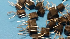 (50 PCS) 2N3904 MOT BIPOLAR TRANSISTOR, NPN, 40V, TO-92 *Cut and Formed*