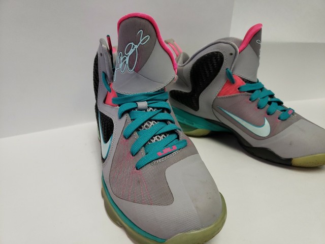 2011 lebron shoes