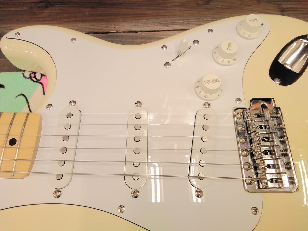 ギター Fender Japan ST72-58US s-l400.jpg