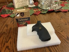NOS Pachmayr Handgun Grips,Model SN-G Revolver Grips,unused in original package