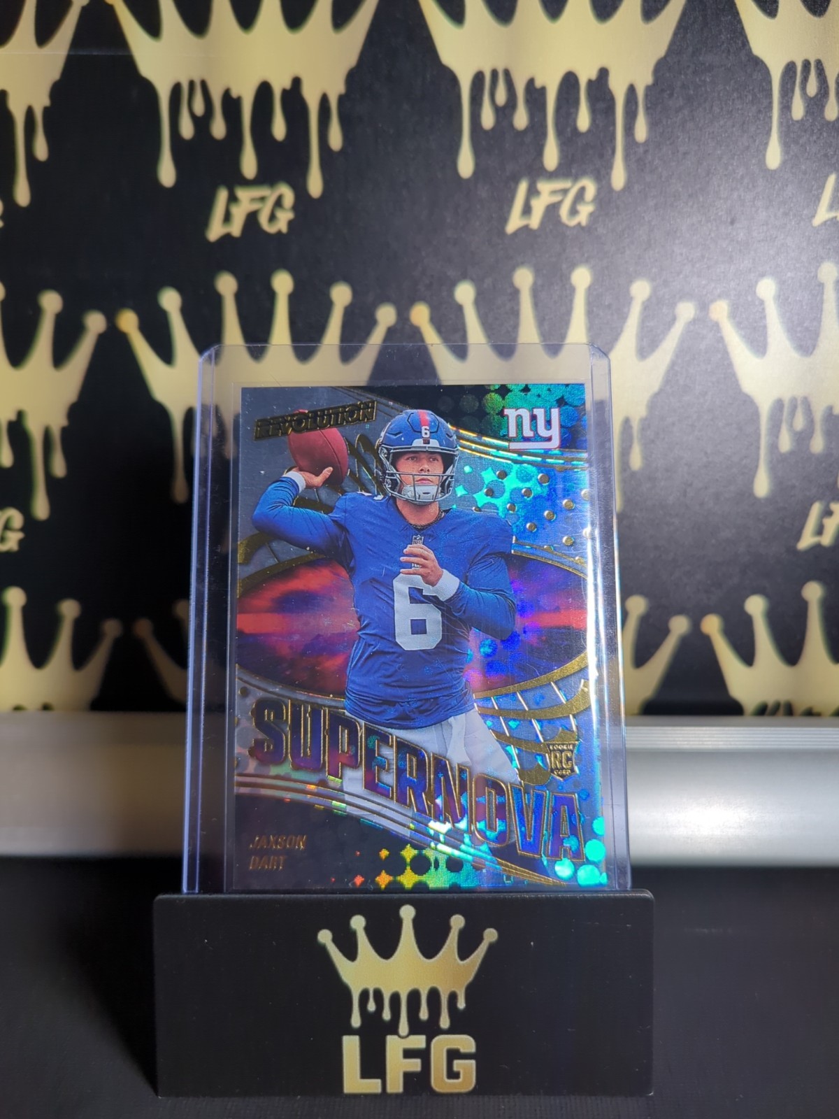 2025 Panini Revolution - Supernova Jaxson Dart #8 (RC) New York Giants